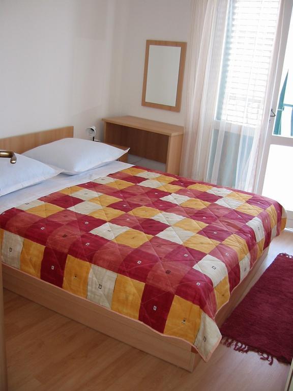 Apartments Waterfront Ivan ポドゥゴラ 部屋 写真
