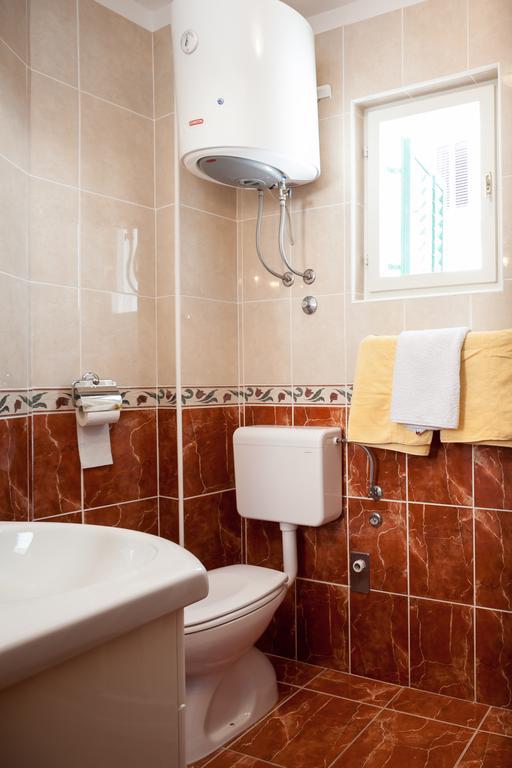 Apartments Waterfront Ivan ポドゥゴラ 部屋 写真