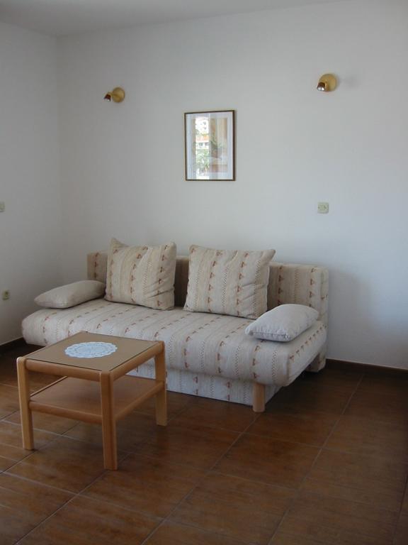 Apartments Waterfront Ivan ポドゥゴラ 部屋 写真