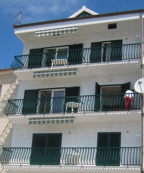 Apartments Waterfront Ivan ポドゥゴラ 部屋 写真